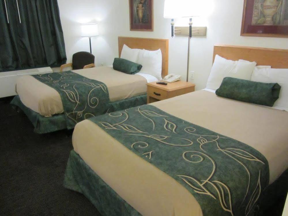 Travelodge By Wyndham Alpine Extérieur photo