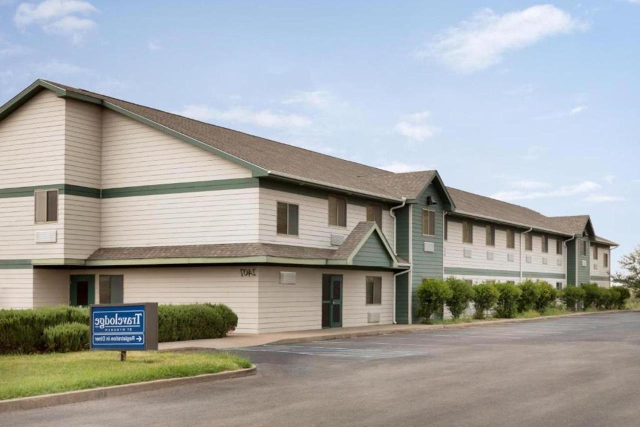 Travelodge By Wyndham Alpine Extérieur photo